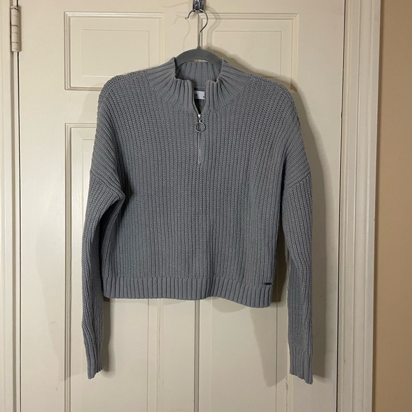 Hollister Gray Ribbed 1/4 Zip Sweater Women's Size Small Cropped Mock Neck - Picture 8 of 8